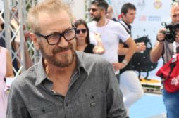 Marco Giallini, o è meglio dire Rocco Schiavone?