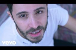 Osvaldo Supino torna con un nuovo video dal titolo Back Home