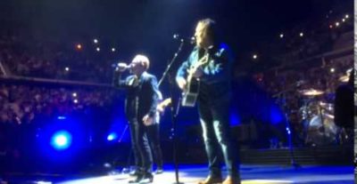 Zucchero a sorpresa duetta con Bono al concerto degli U2 a Torino