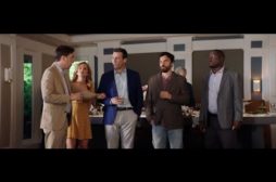 Prendimi! – Trailer e poster ufficiali italiani
