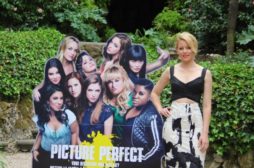 Round Table – Elizabeth Banks: “Ci sono poche donne registe e vorrei essere un’ispirazione per molte altre”