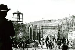 Sul divano con InsideTheShow: sabato 13 marzo