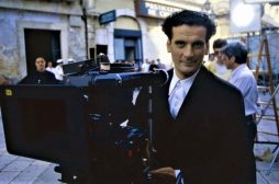 Disponibile su Youtube Le vie del Signore sono finite di e con Massimo Troisi