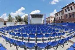 Dal 9 a Ferragosto Comedy Festival all’Arena Milano Est