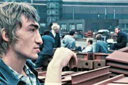 Disponibile su RaiPlay Otto ore non sono un giorno di Rainer Werner Fassbinder
