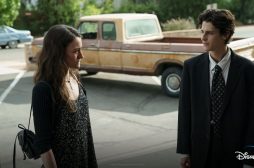 Disney+,Tiny Beautiful Things, la nuova serie con Kathryn Hahn